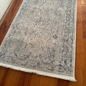 Unique Loom 2x3 area rug - NEW
